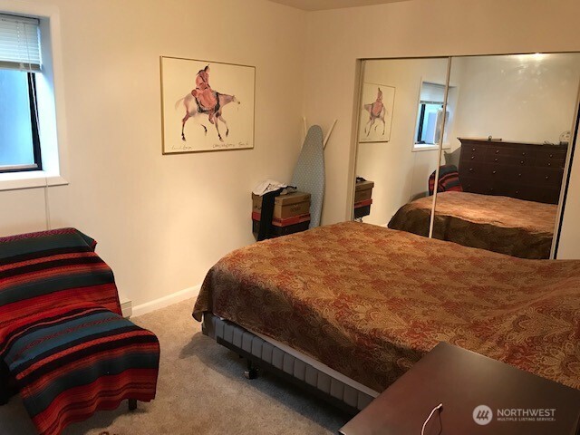 2513 13th Avenue West Seattle, WA 98119 - Photo 25 of 28