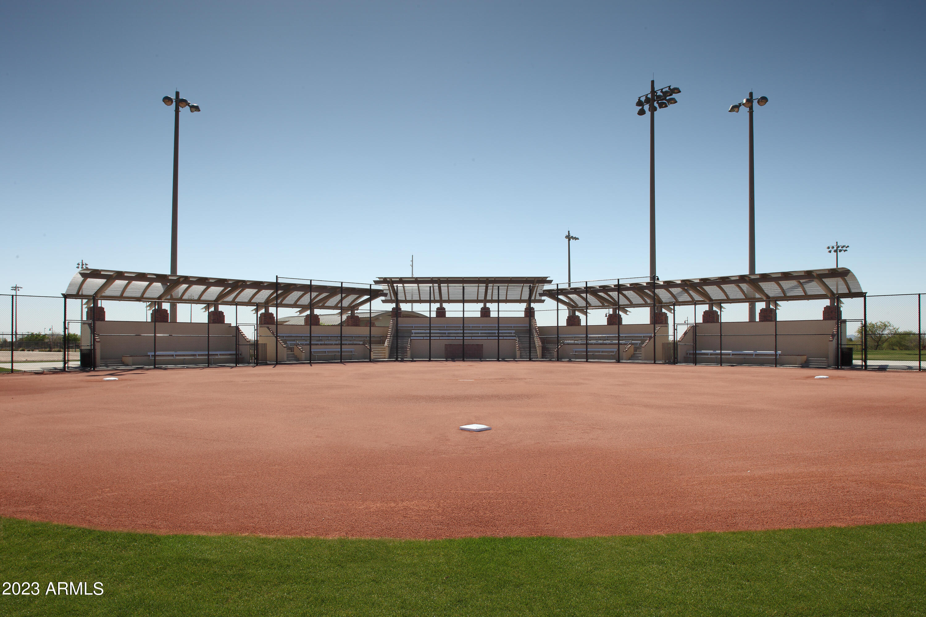 7906 West Mockingbird Way Florence, AZ 85132 - Photo 30 of 36 a view of a big room