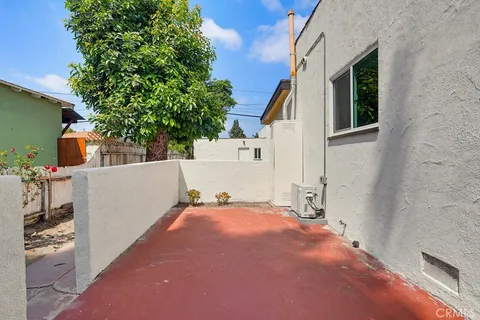 $699,000 | 2525 Fashion Avenue, Long Beach, CA 90810