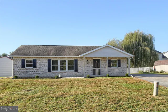$269,900 | 15 Courtney Drive, Shippensburg, PA 17257