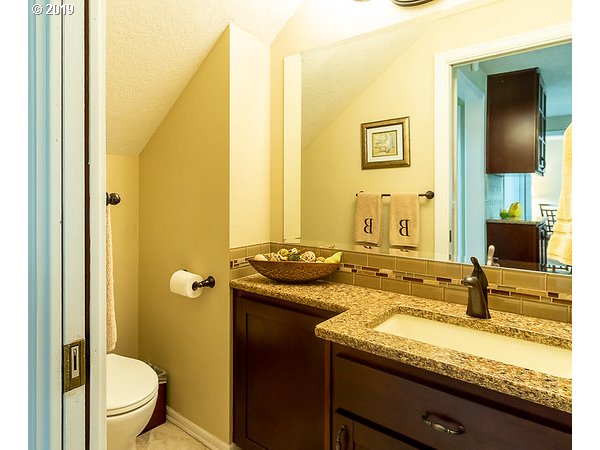 444 72nd Street Springfield, OR 97478 - Photo 19 of 32