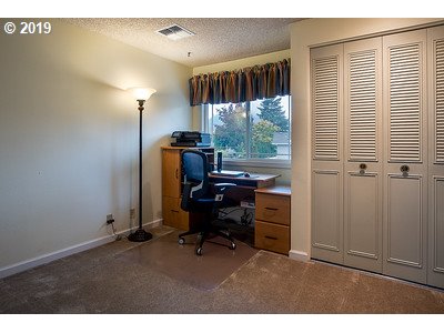 444 72nd Street Springfield, OR 97478 - Photo 27 of 32