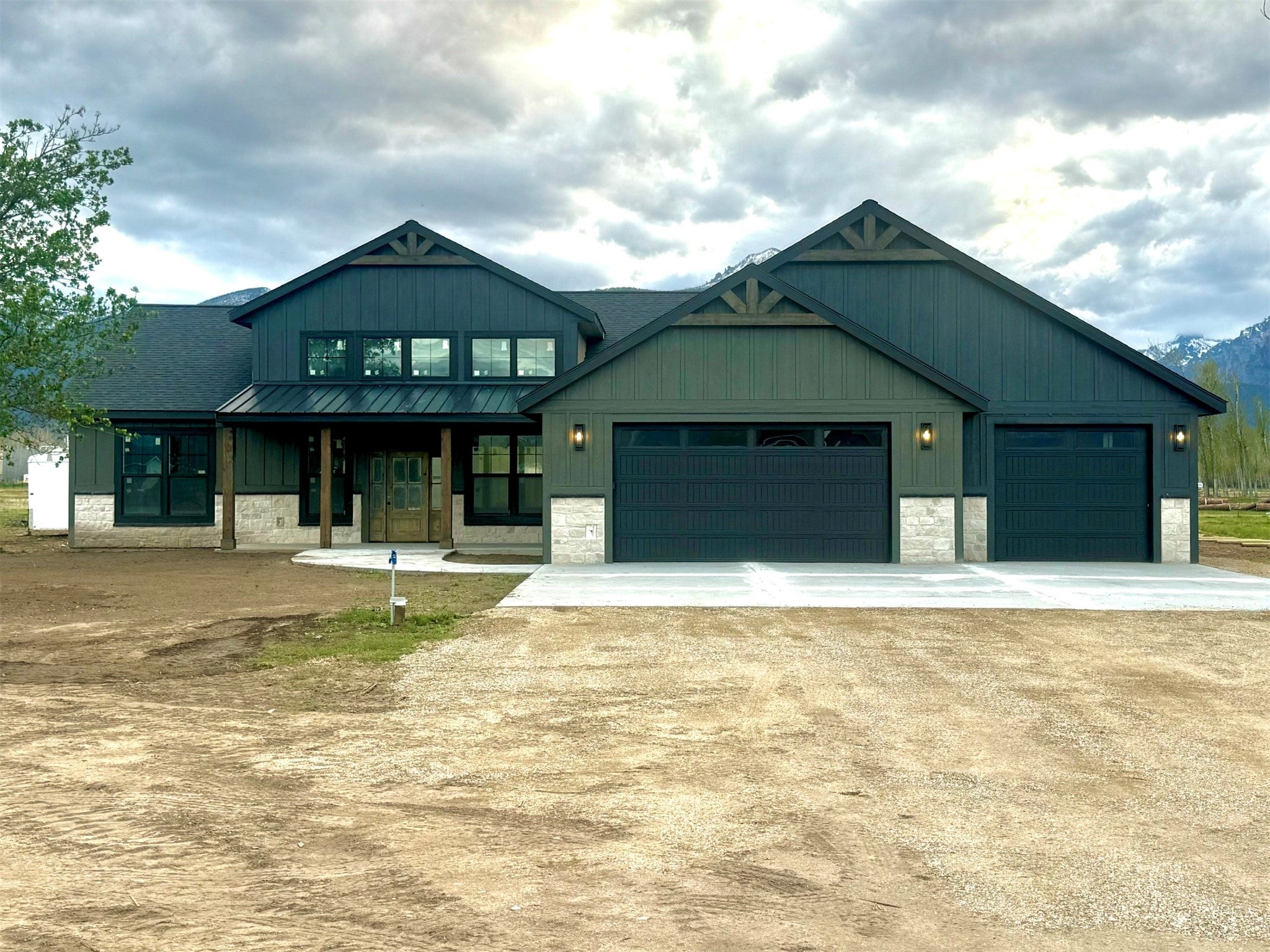 645 Old Corvallis Road Corvallis, MT 59828 - Photo 1 of 1 Gallery Image 1