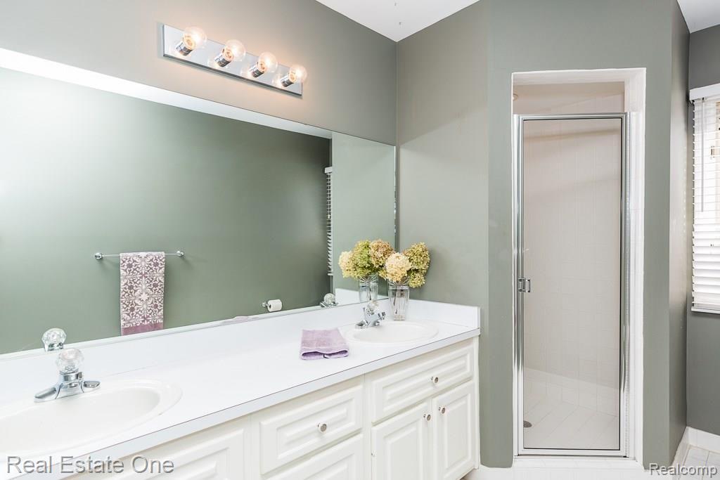 2946 Pheasant Ring Drive Rochester Hills, MI 48309 - Photo 21 of 31