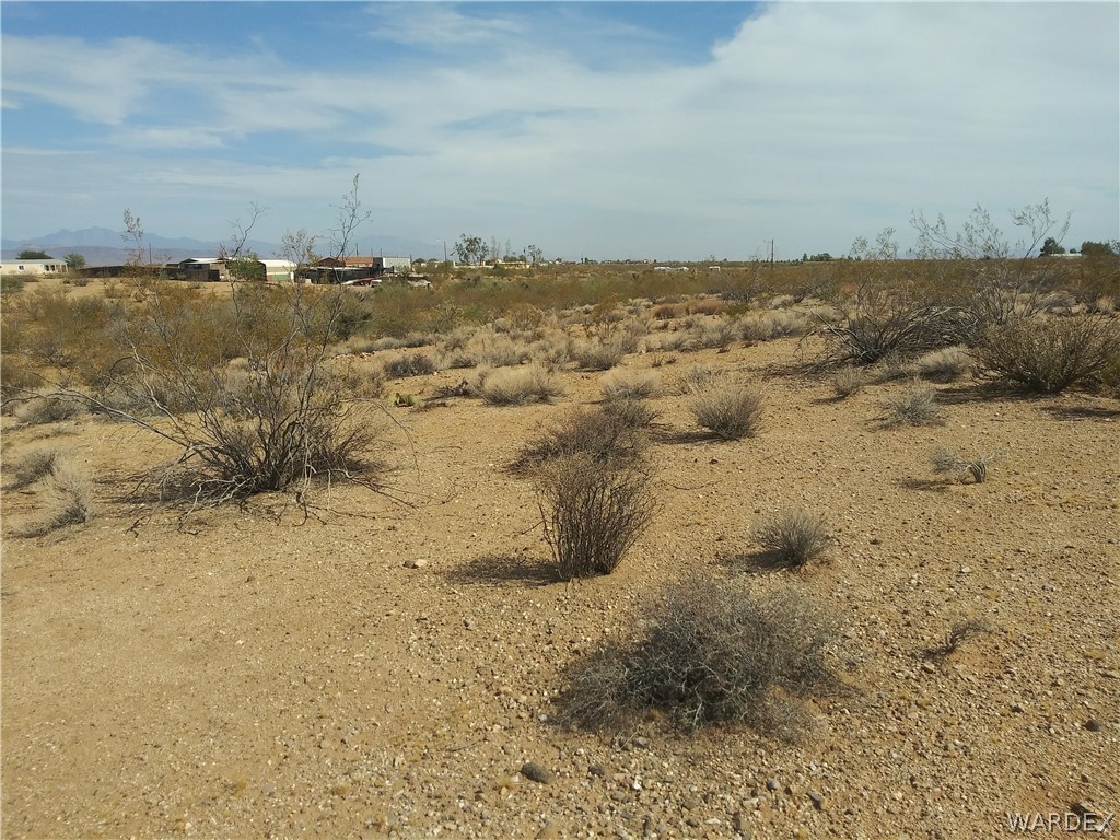 5272 Cordes Road Golden Valley, AZ 86413 - Photo 3 of 3 a view of ocean view with beach