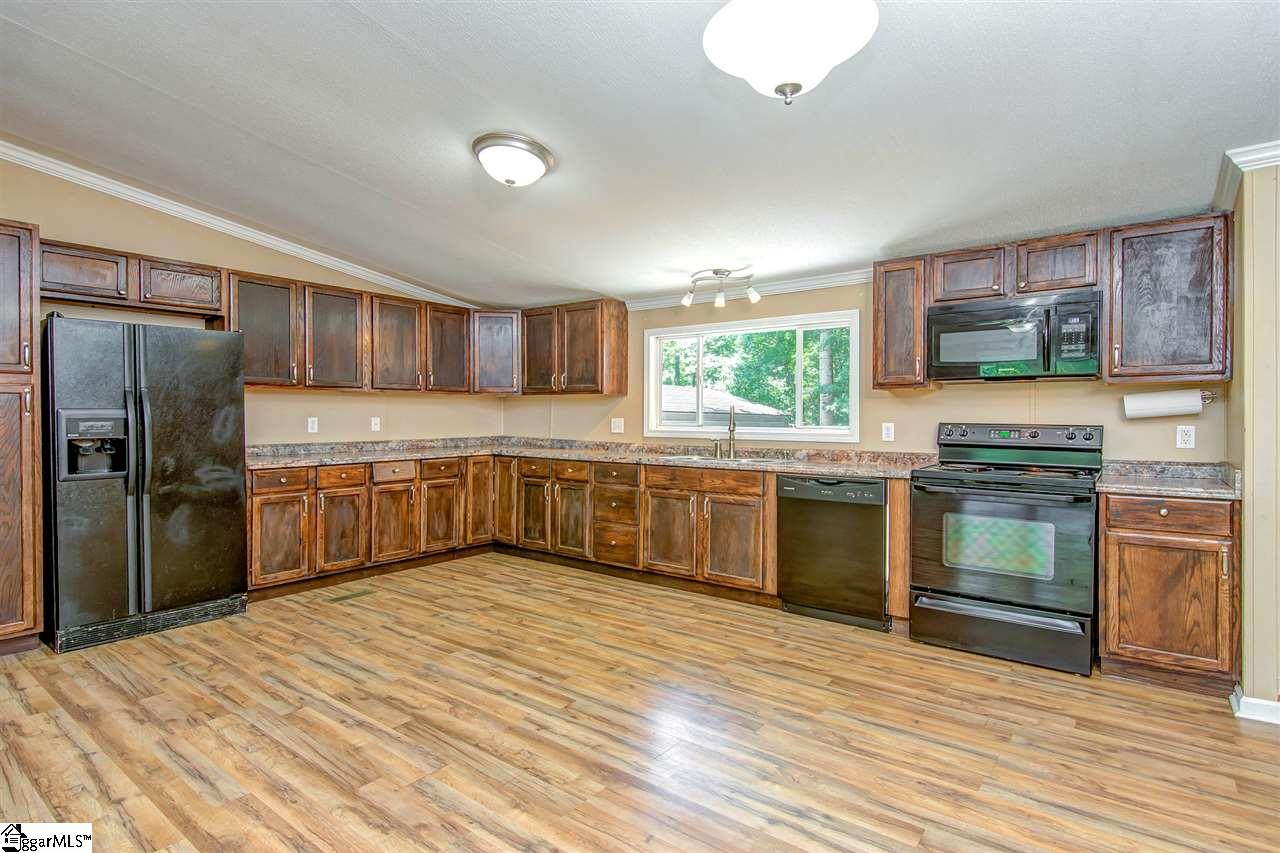 221 Spake Road Pendleton, SC 29670 - Photo 3 of 36