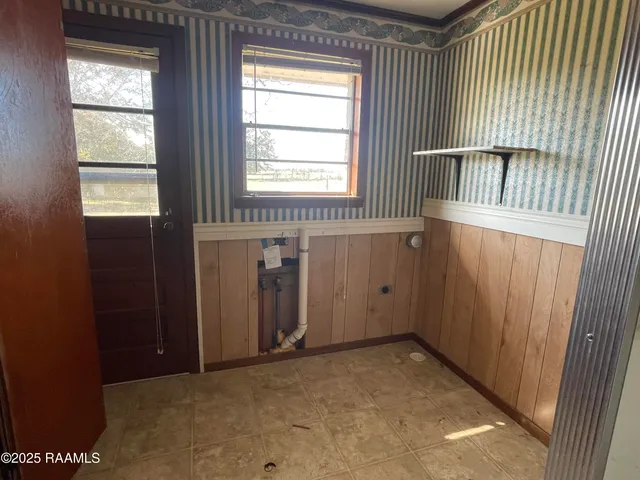 $87,700 | 910 South Railroad Street, Delcambre, LA 70528