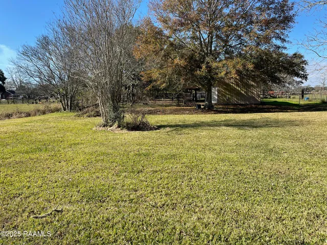 $87,700 | 910 South Railroad Street, Delcambre, LA 70528
