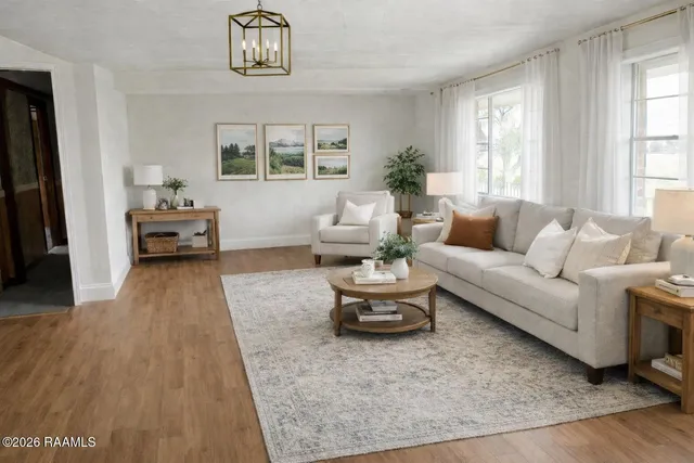 $87,700 | 910 South Railroad Street, Delcambre, LA 70528