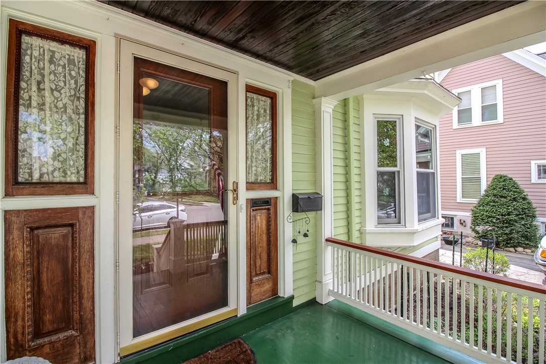 194 Brunswick Street Rochester, NY 14607 - Photo 2 of 27