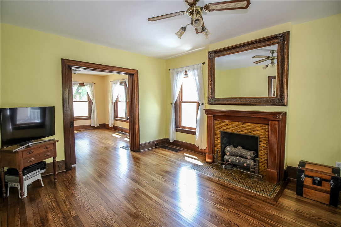 194 Brunswick Street Rochester, NY 14607 - Photo 6 of 27