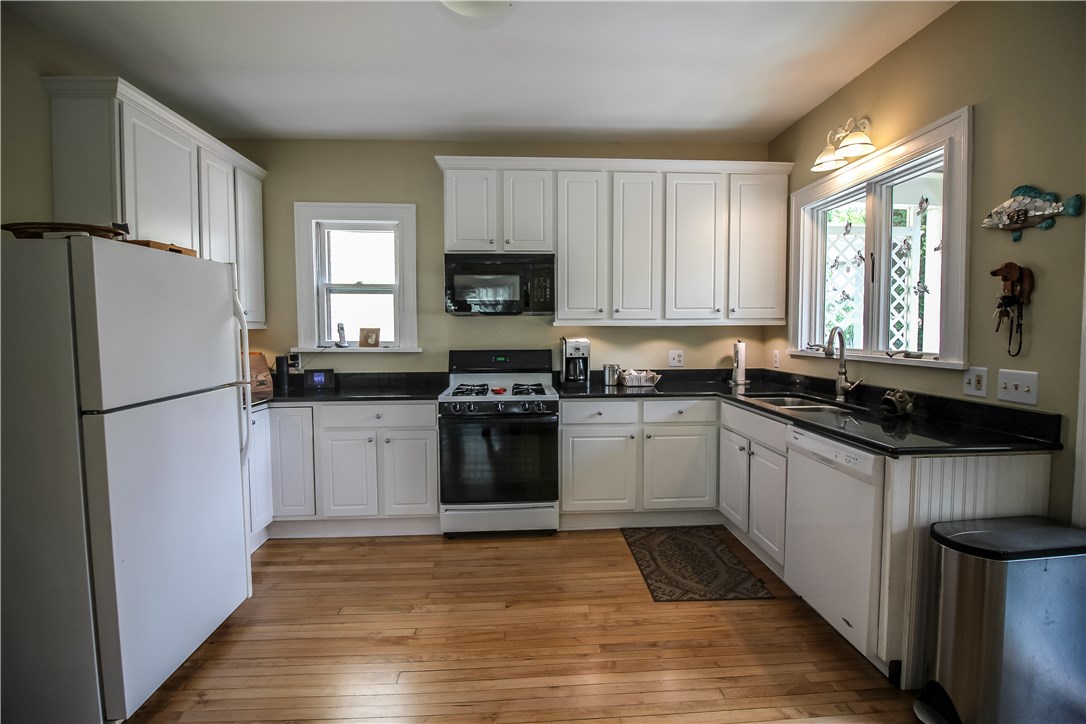 194 Brunswick Street Rochester, NY 14607 - Photo 9 of 27