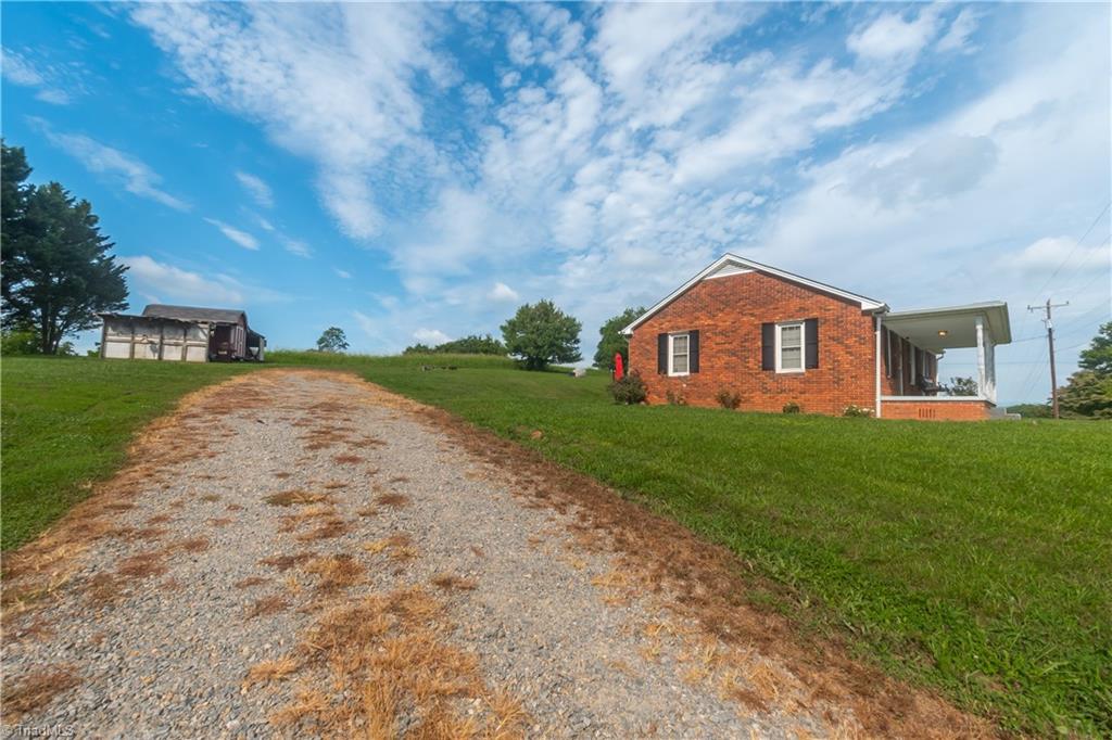 2897 Austin Traphill Road Elkin, NC 28621 - Photo 3 of 43 Gallery Image 3