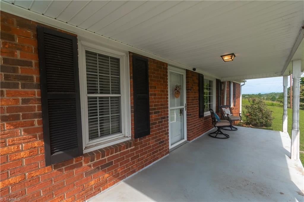 2897 Austin Traphill Road Elkin, NC 28621 - Photo 4 of 43 Gallery Image 4