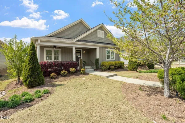 $438,500 | 133 Beaufort Loop, Clayton, NC 27520