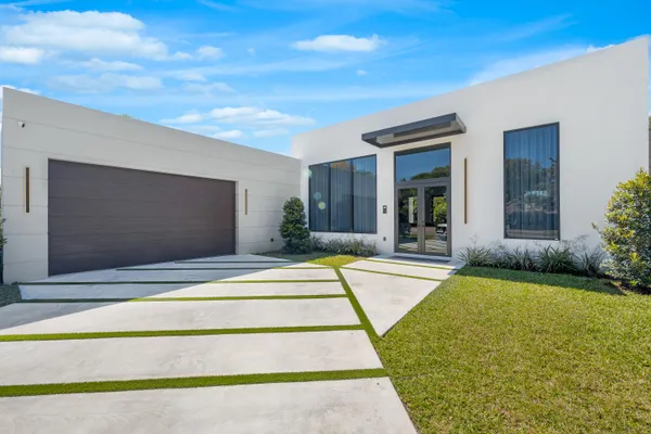 $15,950 | 1000 Southwest 93rd Avenue, Plantation, FL 33324