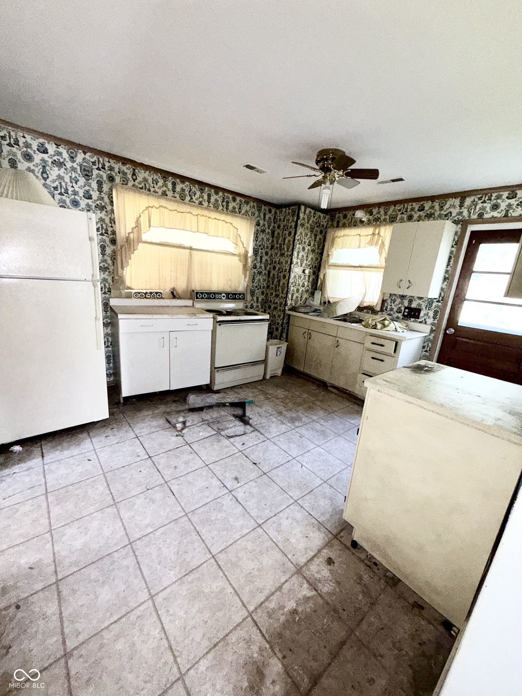 500 Averitt Road Greenwood, IN 46142 - Photo 40 of 55