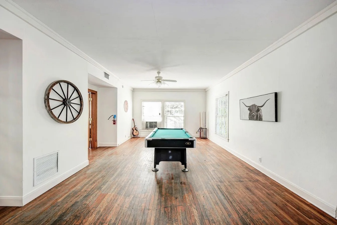 1919 Robbins Place Austin, TX 78705 - Photo 28 of 28 a living room with furniture and wooden floor