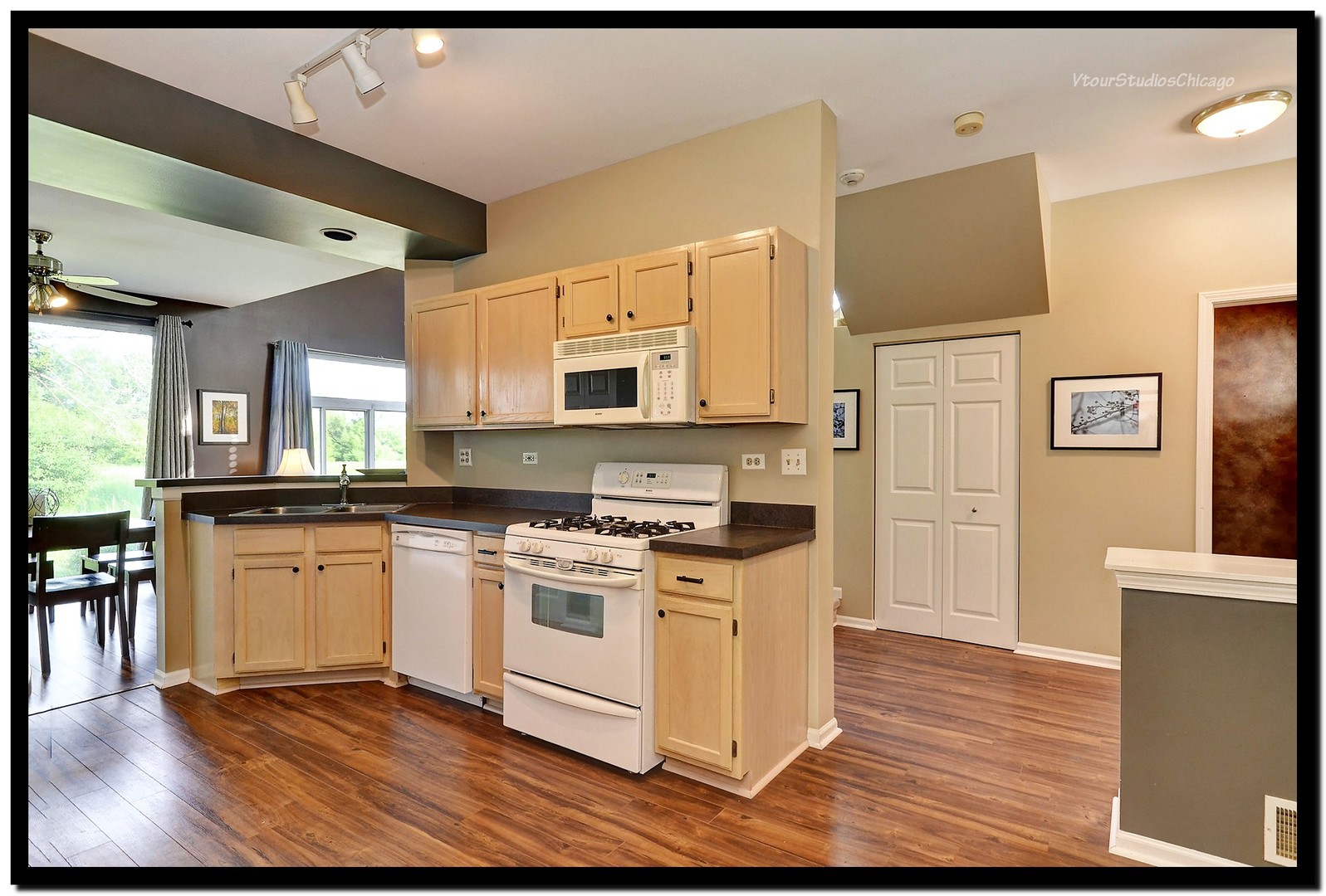 8299 Ripple Ridge, Unit 8299 Darien, IL 60561 - Photo 5 of 26