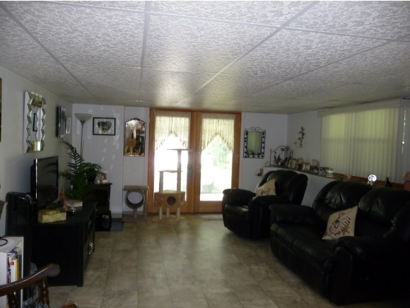 80 Londonderry Road Windham, NH 03087 - Photo 12 of 16