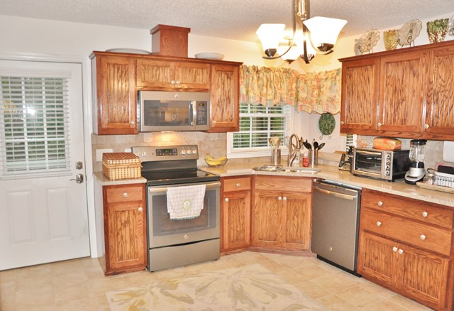 817 Barnes Mill Road Hamilton, GA 31811 - Photo 8 of 26 Kitchen