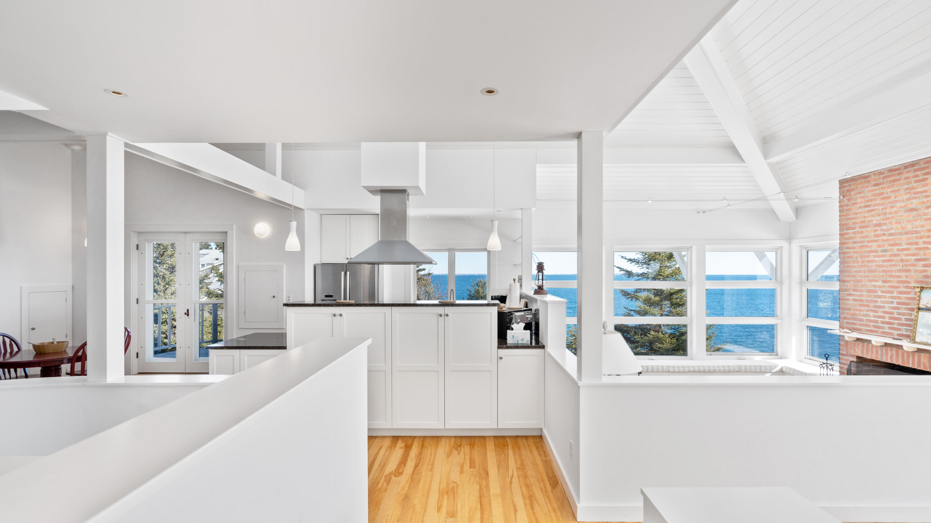 27 Cliff Road New Harbor, ME 04554 - Photo 13 of 69 DSC03688