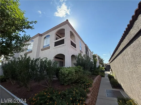 $1,525 | 700 Carnegie Street, Unit 3423, Henderson, NV 89052