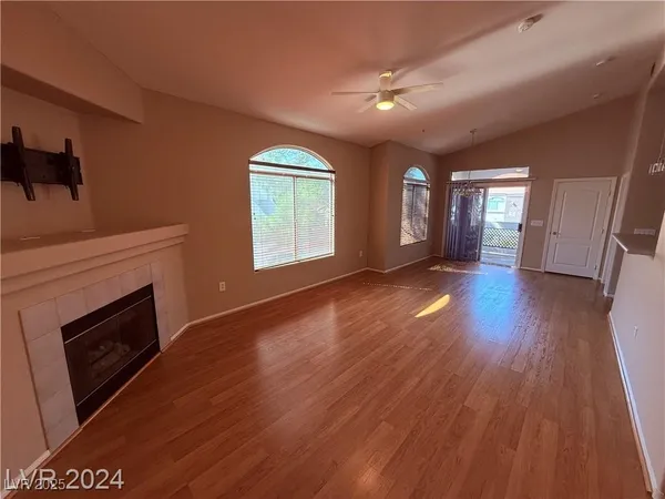 $1,525 | 700 Carnegie Street, Unit 3423, Henderson, NV 89052