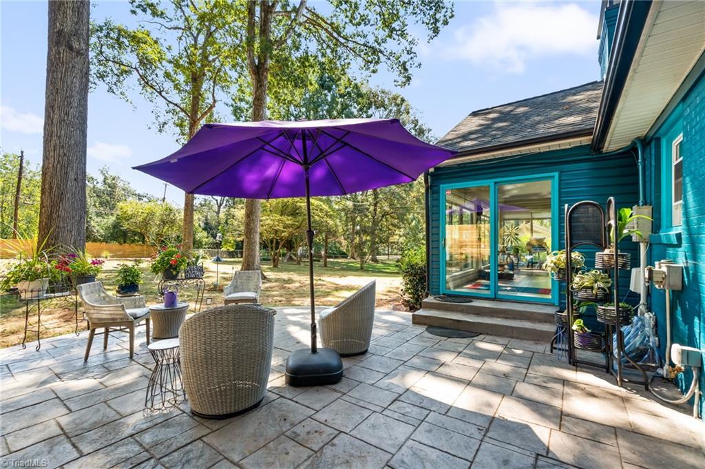 849 Chester Road Winston-Salem, NC 27104 - Photo 41 of 50 Backyard stamped patio