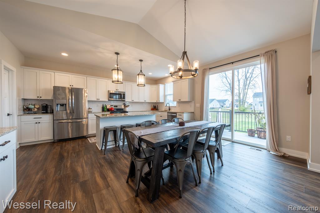 71598 Sarah Drive Romeo, MI 48065 - Photo 6 of 39 Gallery Image 6