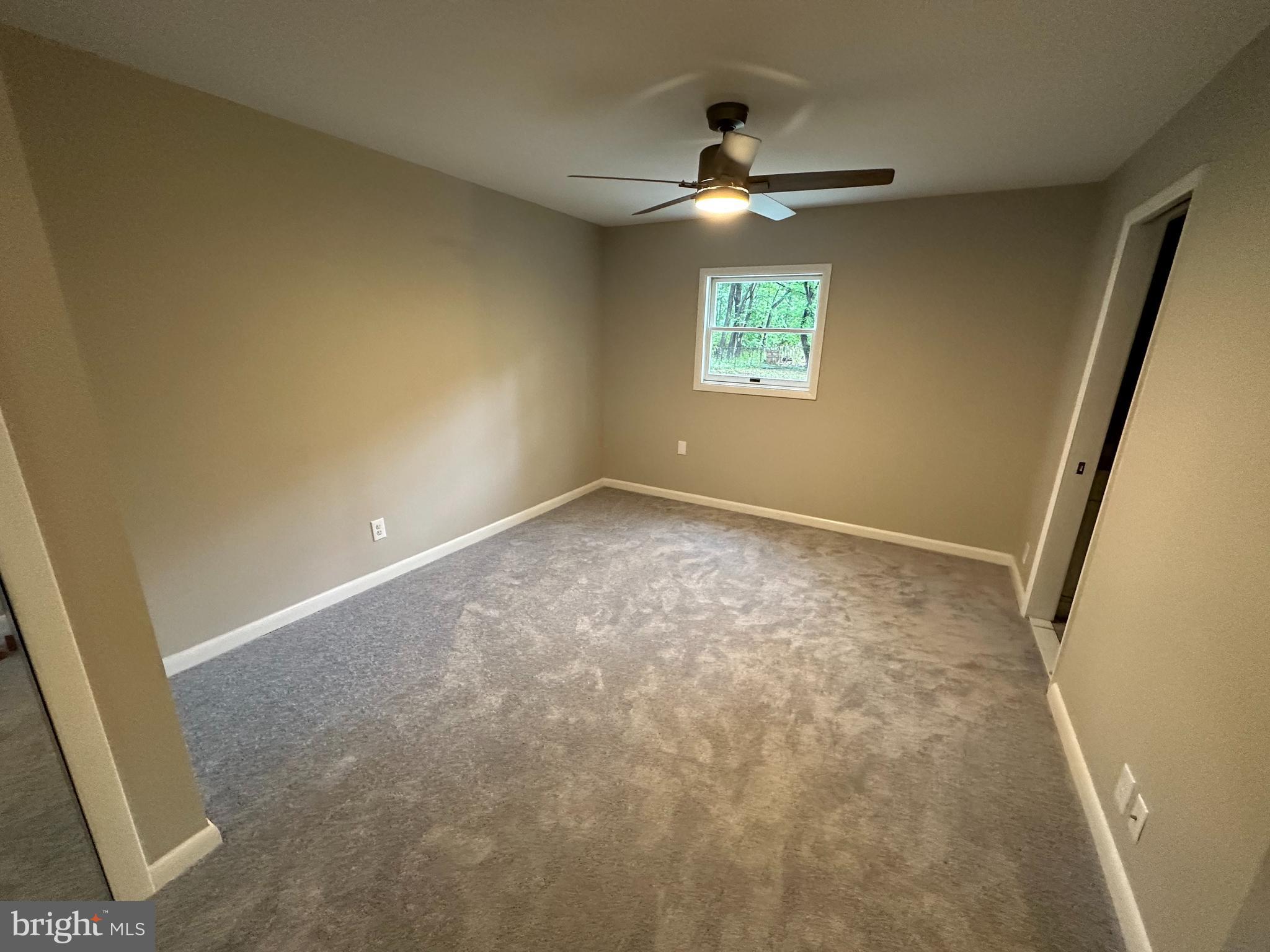 2761 Bayside Beach Road Pasadena, MD 21122 - Photo 21 of 37 Gallery Image 21