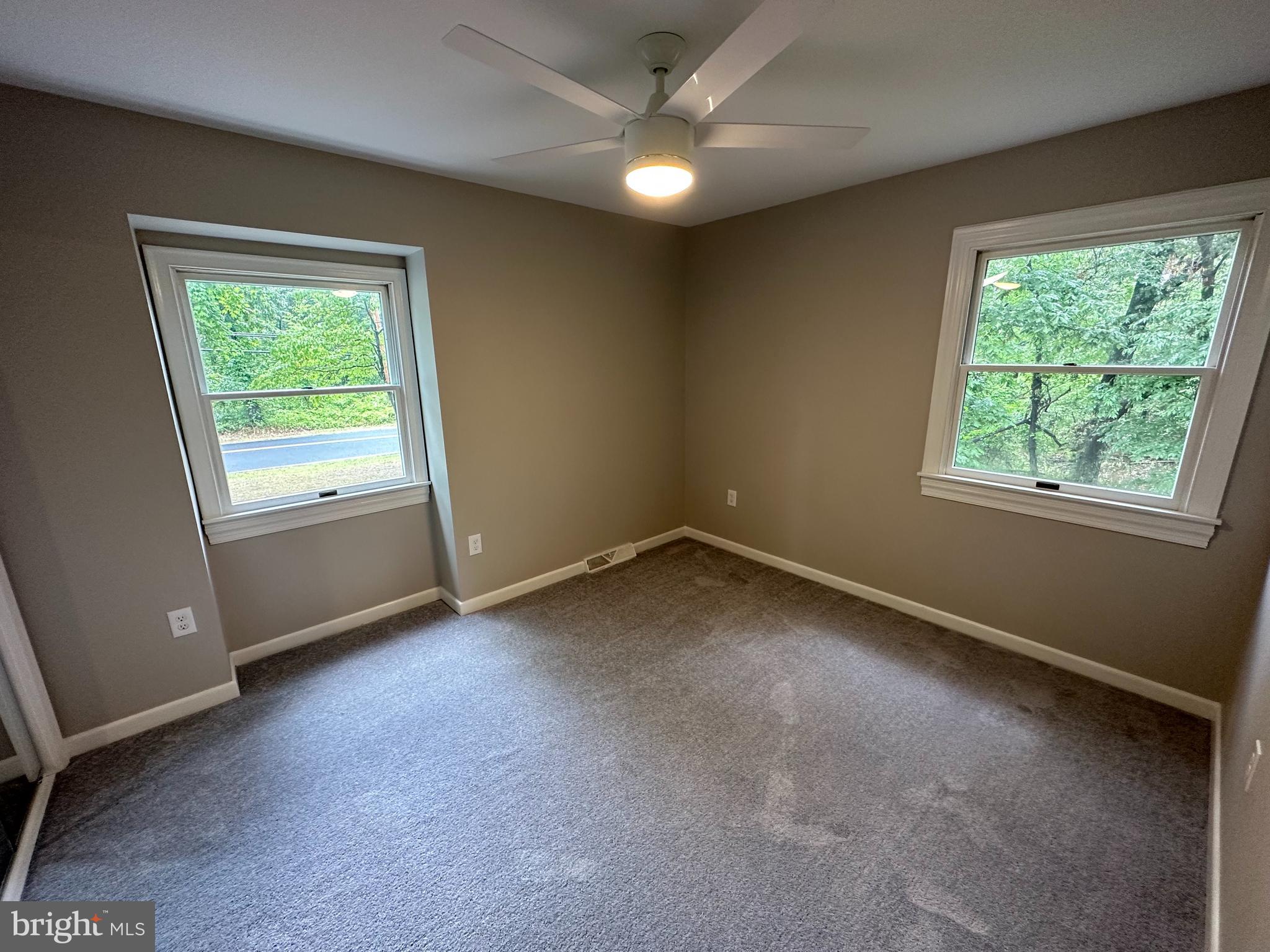 2761 Bayside Beach Road Pasadena, MD 21122 - Photo 10 of 37 Gallery Image 10