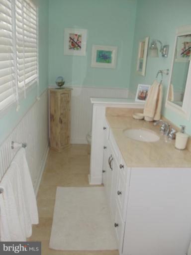 384 North Shore Road Pasadena, MD 21122 - Photo 9 of 28 Master Bath