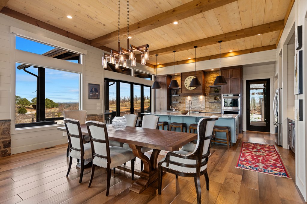 1241 Scenic Drive Blue Ridge, GA 30513 - Photo 11 of 96