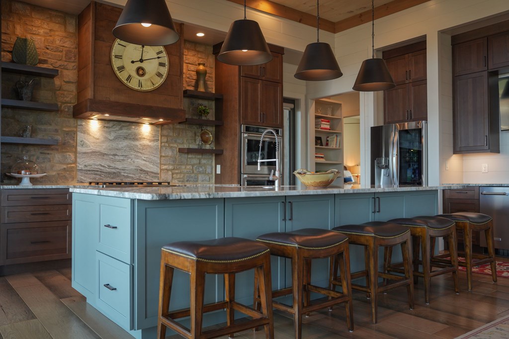 1241 Scenic Drive Blue Ridge, GA 30513 - Photo 17 of 96