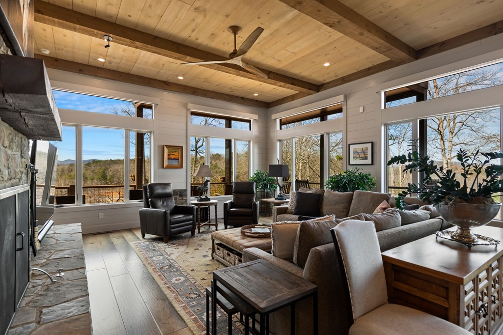 1241 Scenic Drive Blue Ridge, GA 30513 - Photo 21 of 96