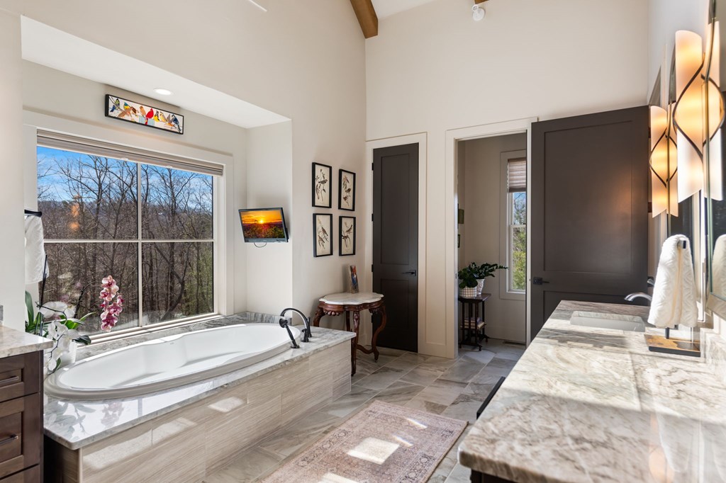 1241 Scenic Drive Blue Ridge, GA 30513 - Photo 30 of 96