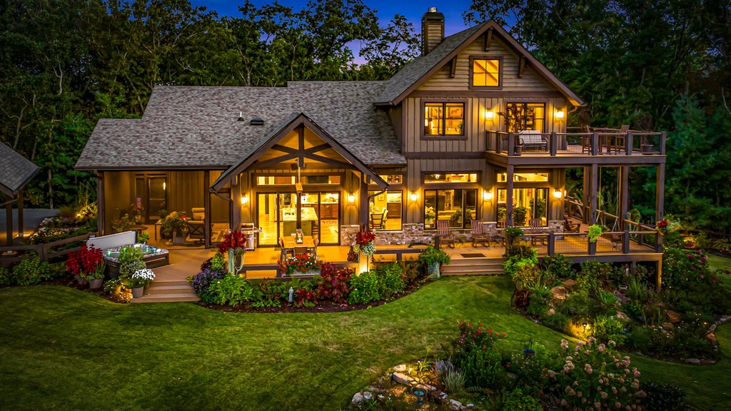 1241 Scenic Drive Blue Ridge, GA 30513 - Photo 37 of 96