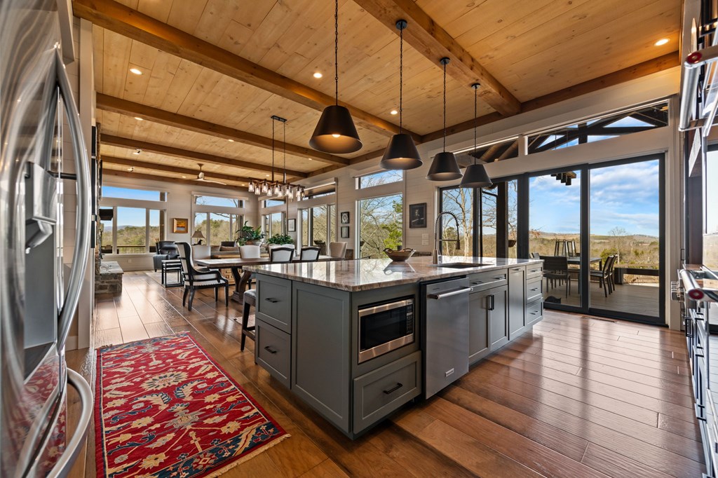 1241 Scenic Drive Blue Ridge, GA 30513 - Photo 5 of 96