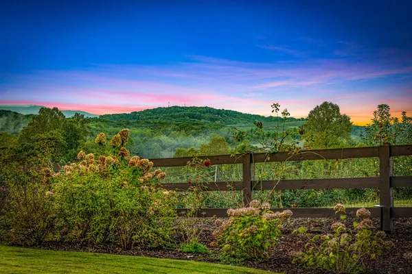 $1,875,000 | 1241 Scenic Drive, Blue Ridge, GA 30513