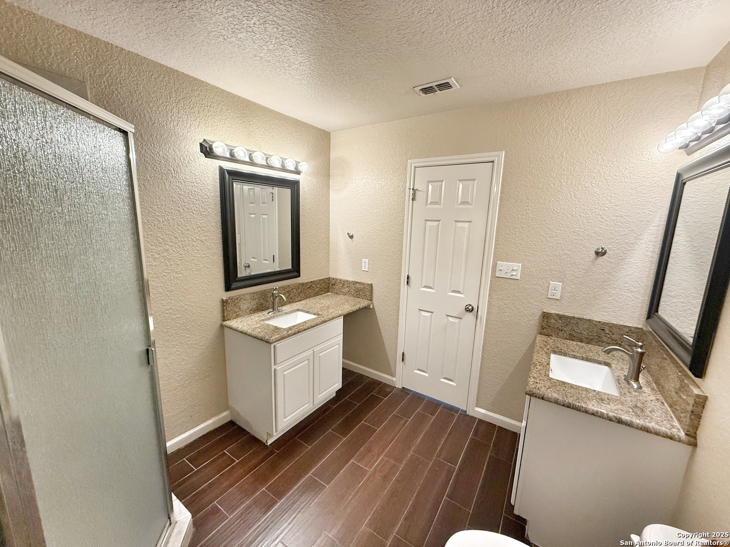 3339 Marion Road Marion, TX 78124 - Photo 11 of 19 a room with a washer and dryer