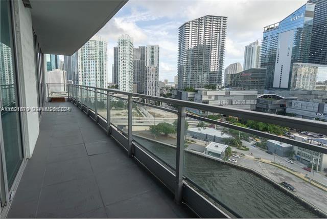 92 Southwest 3rd Street, Unit 1802 Miami, FL 33130 - Photo 18 of 19