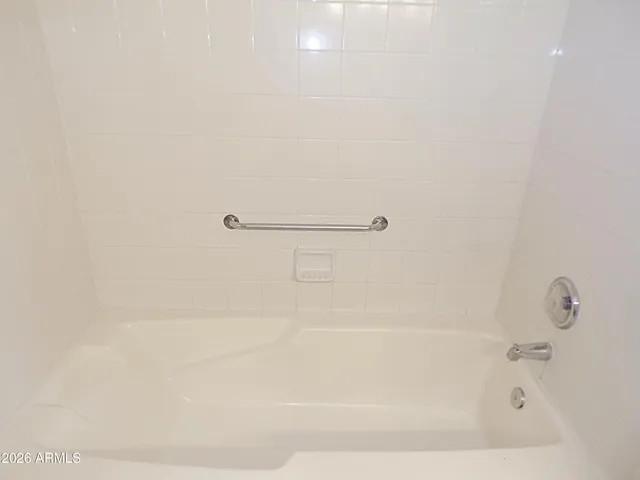 $1,200 | 10033 South Honeysuckle Drive, Hereford, AZ 85615