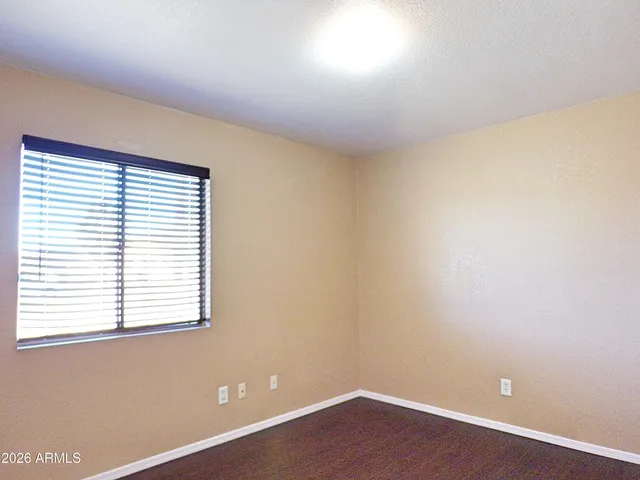 $1,200 | 10033 South Honeysuckle Drive, Hereford, AZ 85615