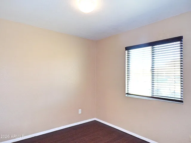 $1,200 | 10033 South Honeysuckle Drive, Hereford, AZ 85615