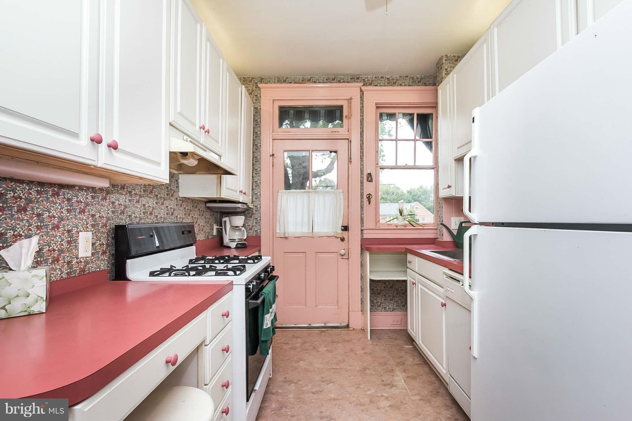 3935 Keswick Road Baltimore, MD 21211 - Photo 10 of 27 Kitchen