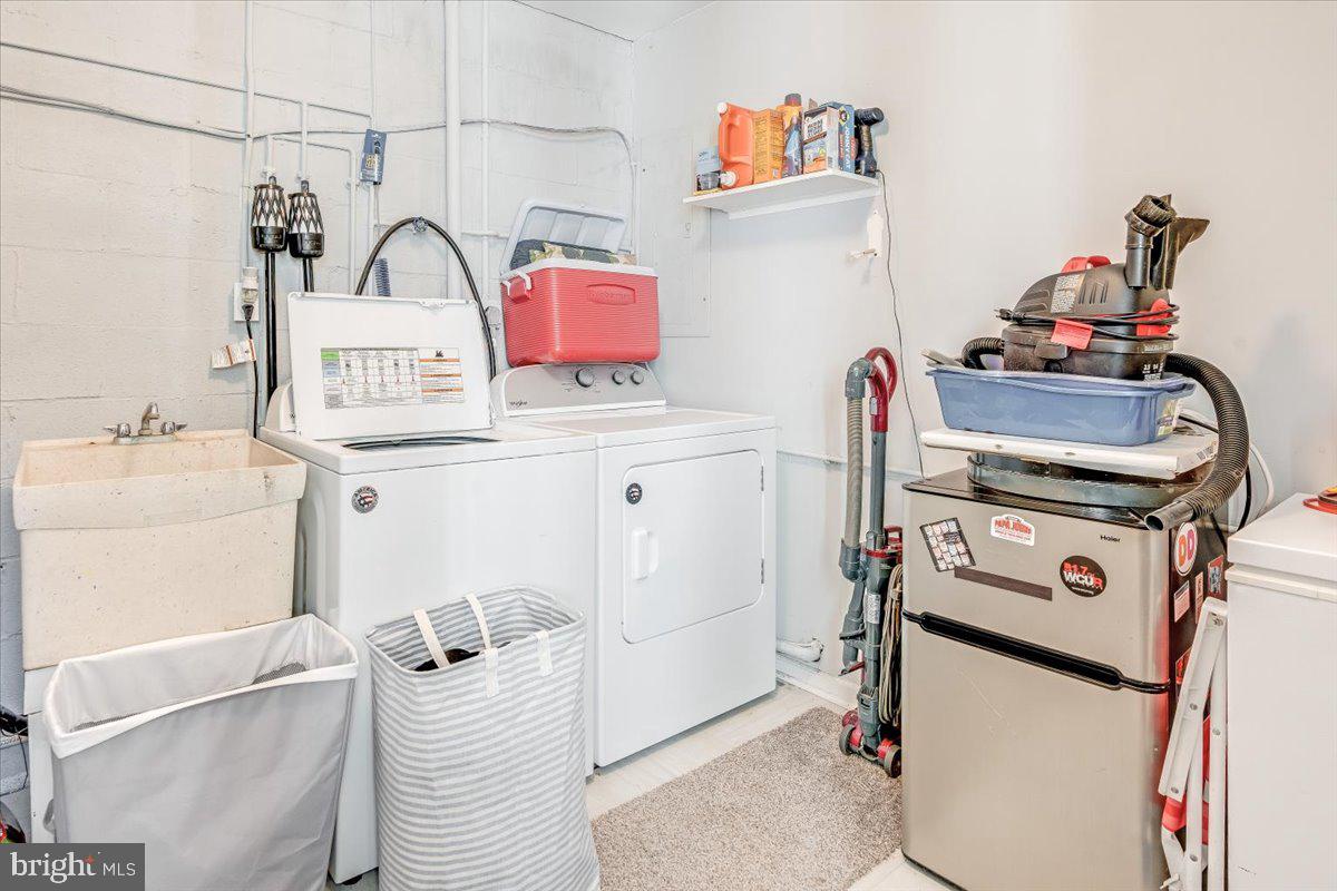 54 Stonegate Road Quakertown, PA 18951 - Photo 12 of 21 laundry/utility room