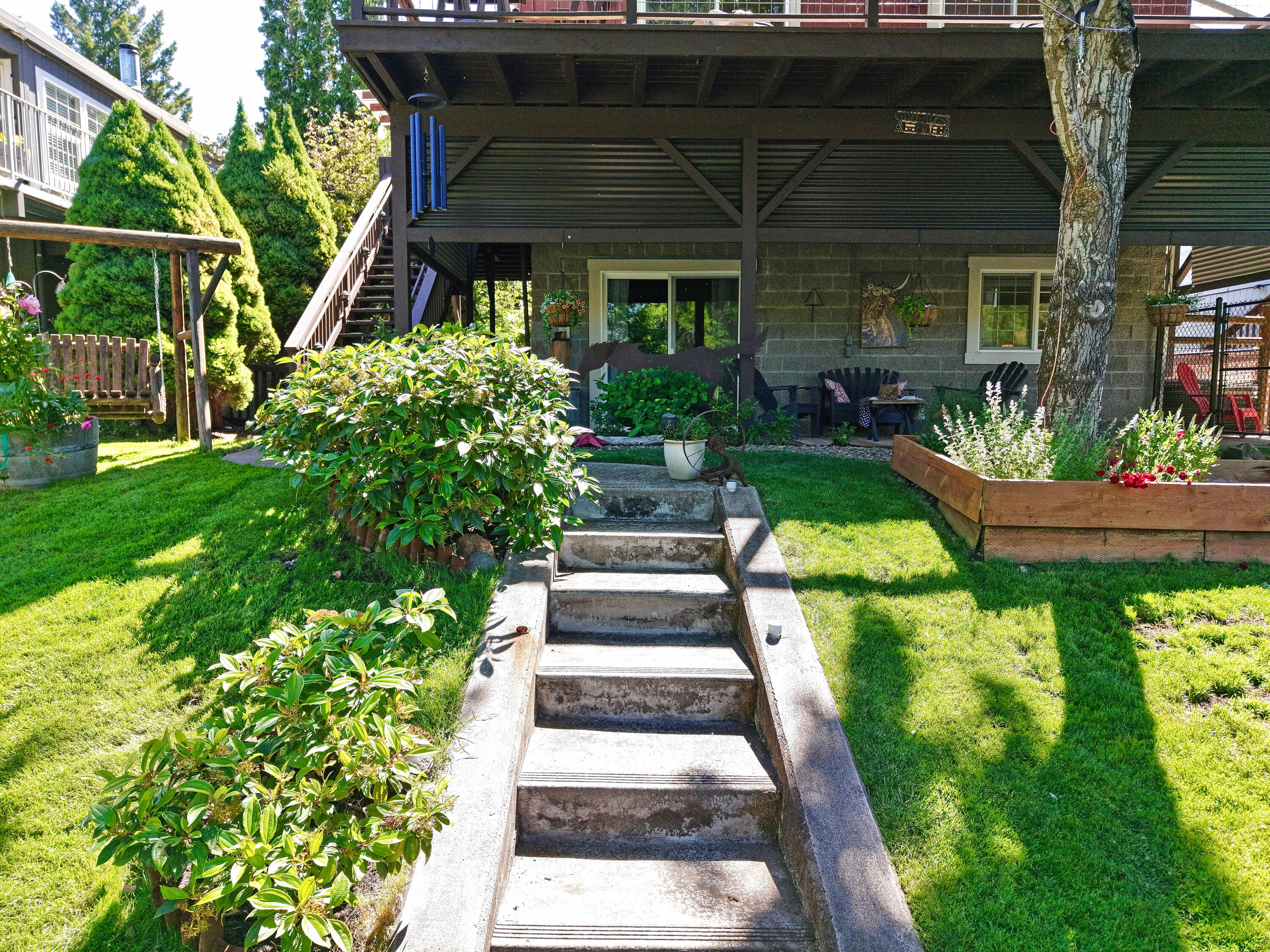 150 Castaline Place Shady Cove, OR 97539 - Photo 58 of 83 Rear View