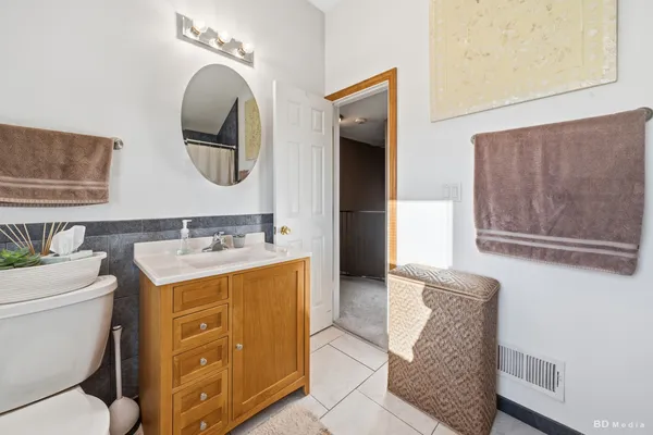 $275,000 | 10500 80th Court, Palos Hills, IL 60465