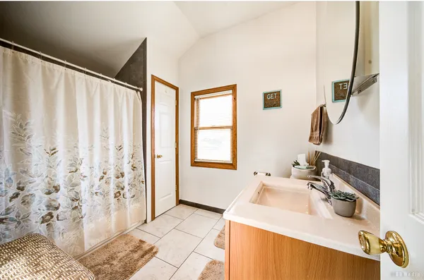 $275,000 | 10500 80th Court, Palos Hills, IL 60465